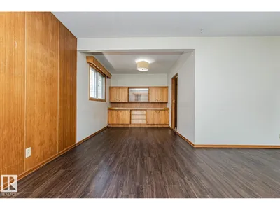 10726 70 AV NW photo 12