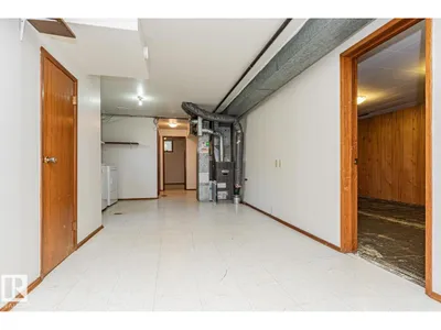 10726 70 AV NW photo 35