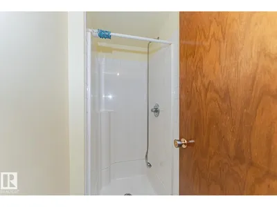 10726 70 AV NW photo 41