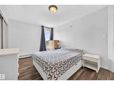 #2420 320 CLAREVIEW STATION DR NW photo 16