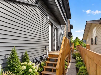 9945 154 ST NW photo 4