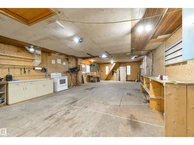 9260 OTTEWELL RD NW photo 42