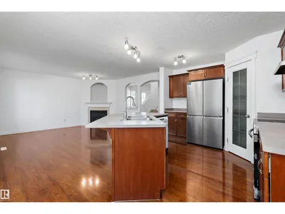 8419 2 AV SW photo 15
