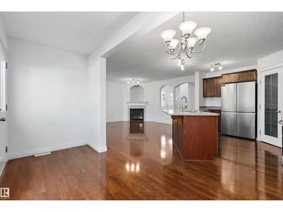 8419 2 AV SW photo 18