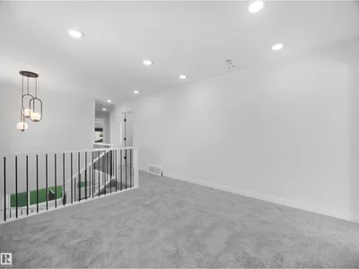 22108 94 AV NW photo 26