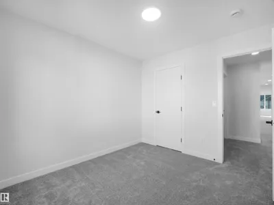 22108 94 AV NW photo 34
