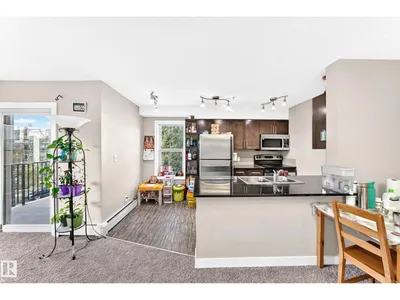 #314 11820 22 AV SW photo 7