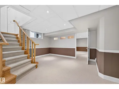 14303 50 AV NW photo 35