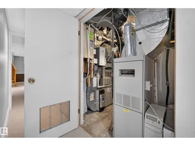 14303 50 AV NW photo 54
