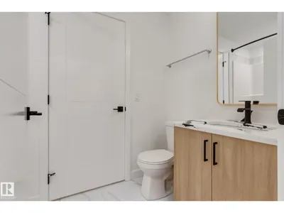 #42 16231 19 AV SW photo 18