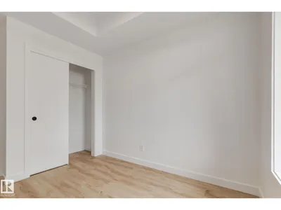 #42 16231 19 AV SW photo 22