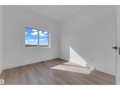 512 Robinson BV photo 24