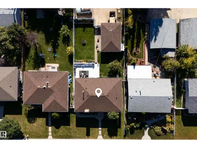 11119 137 AV NW photo 50