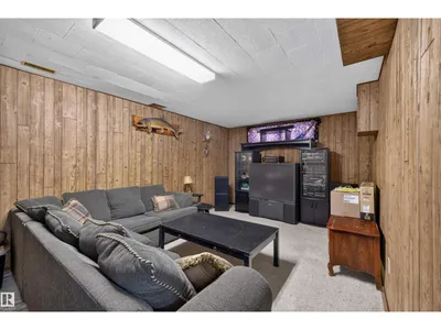 11119 137 AV NW photo 25