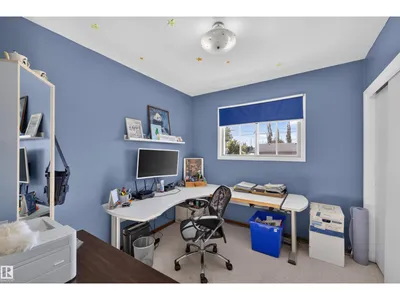 11119 137 AV NW photo 8