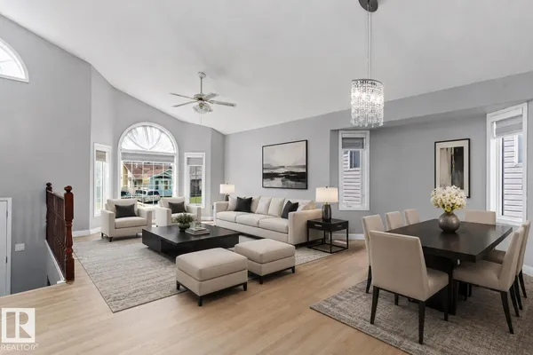 14707 33 ST NW photo 2