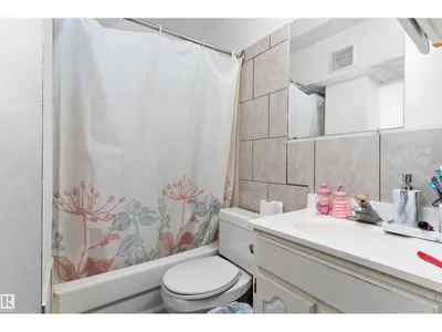 14707 33 ST NW photo 35