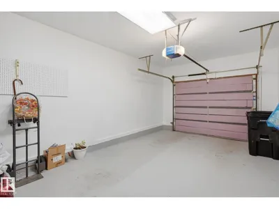 5763 189 ST NW photo 26