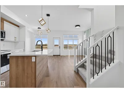 2 Parker LN photo 21