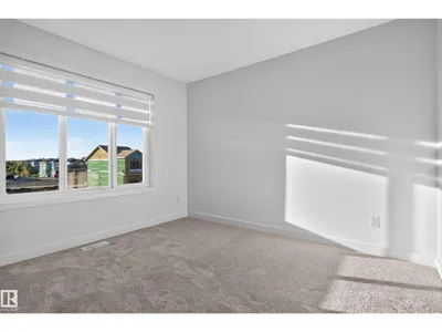 2 Parker LN photo 29