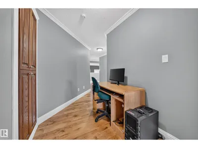 6904 18 AV SW photo 52