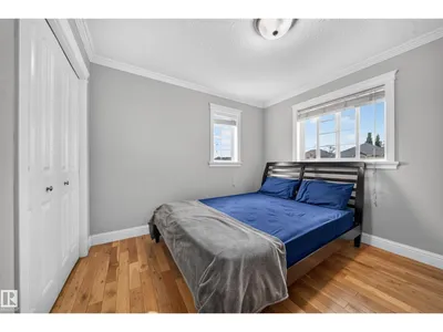 6904 18 AV SW photo 53