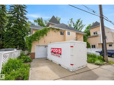 10746 University AV NW photo 51