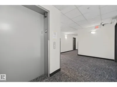#111 5005 165 AV NW photo 36