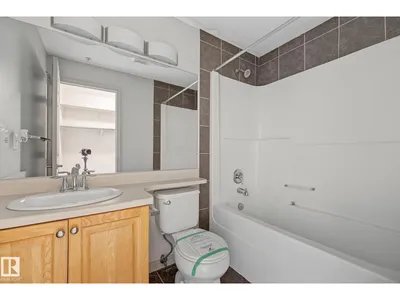 #111 5005 165 AV NW photo 19