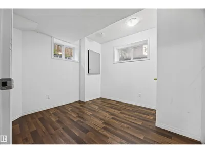 9626 106 AV NW photo 33