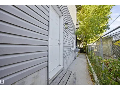9626 106 AV NW photo 43