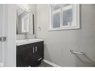 9626 106 AV NW photo 9