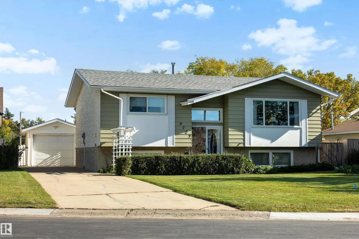 9703 104 ST exterior