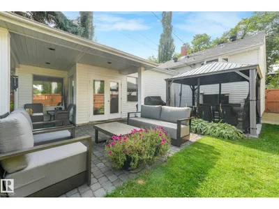 10531 137 ST NW photo 48