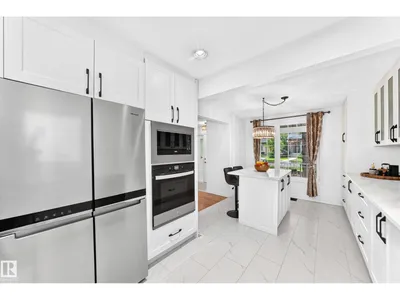 10323 138 ST NW photo 14