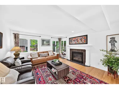10323 138 ST NW photo 25