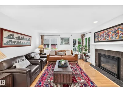 10323 138 ST NW photo 24
