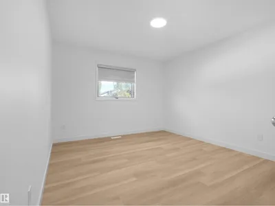 2908 44A AV NW photo 33