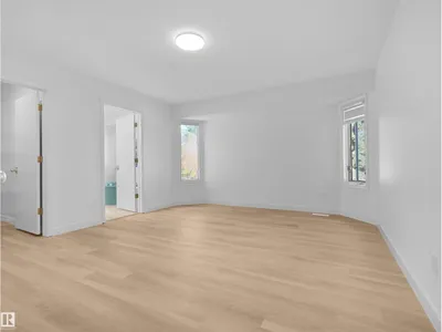 2908 44A AV NW photo 35