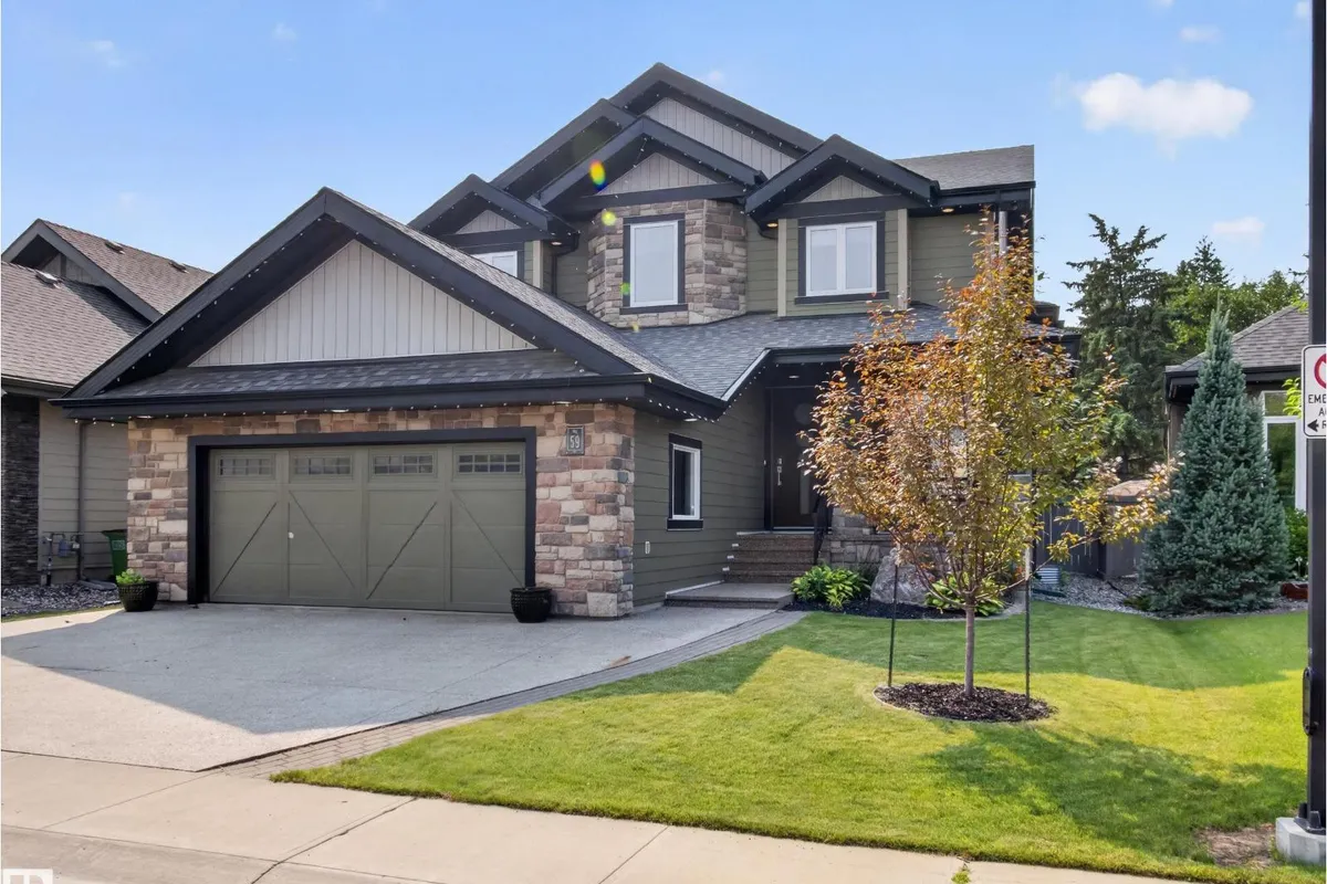 #59 10550 ELLERSLIE RD SW exterior