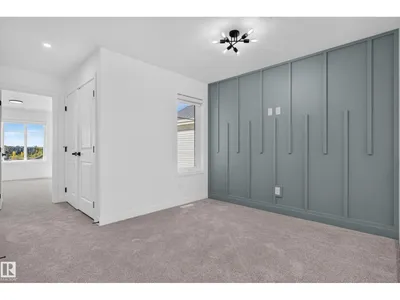 4 parker LN photo 28