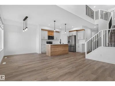 4 parker LN photo 22