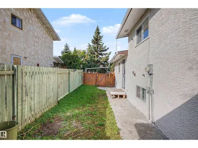 3211 71 ST NW photo 32