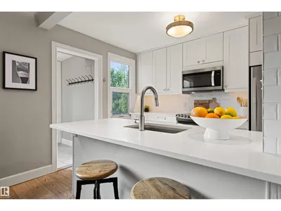 10741 70 AV NW photo 21