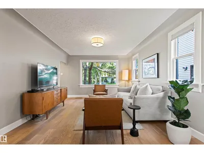 10741 70 AV NW photo 11