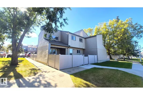 1754 Lakewood RD S NW photo 2