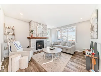 22380 93 AV NW photo 15
