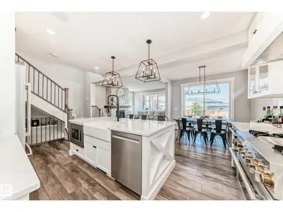 22380 93 AV NW photo 6