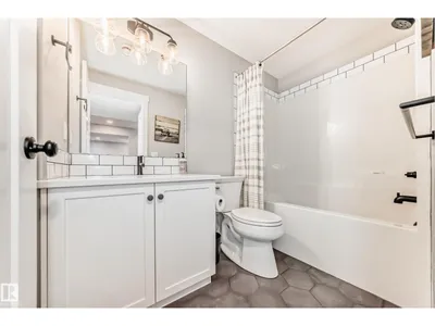 22380 93 AV NW photo 44