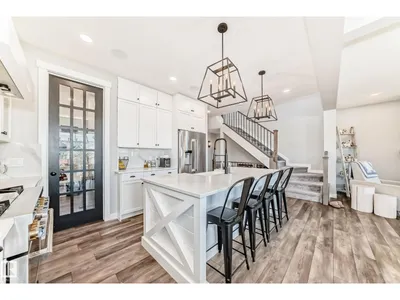 22380 93 AV NW photo 7